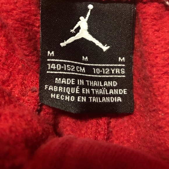 Red boys Jordan sweatpants - Picture 3 of 3